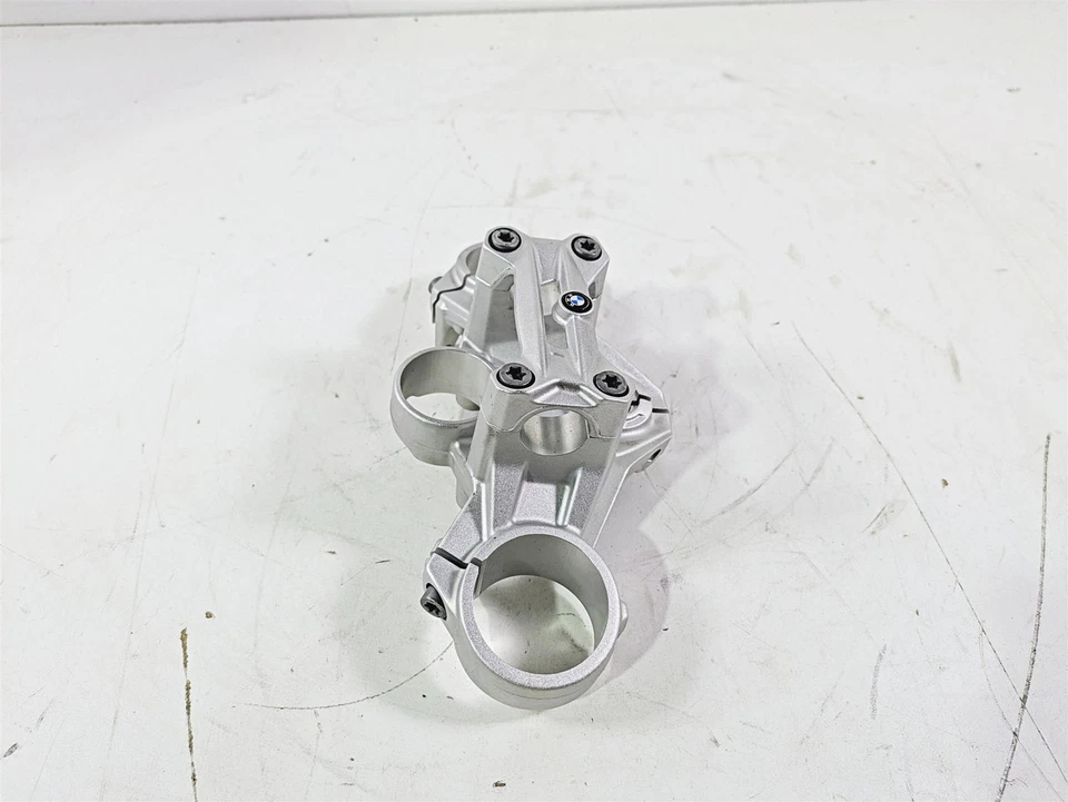 2016 宝马 F800R K73 上三树转向夹 8546421 32418546421 — 第 2/4 张图片