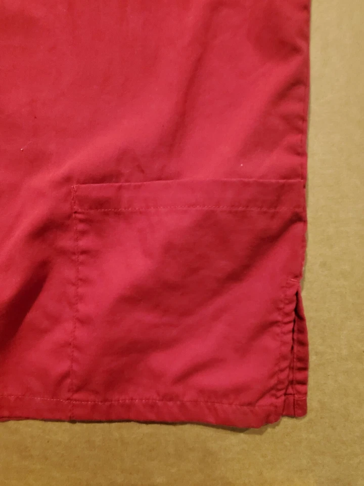 Moda Sello Cuidado de la Salud Top Enfermera Veterinaria Camisa X-Pequeña Rojo Bolsillos Cuello en V  Foto 3 de 4