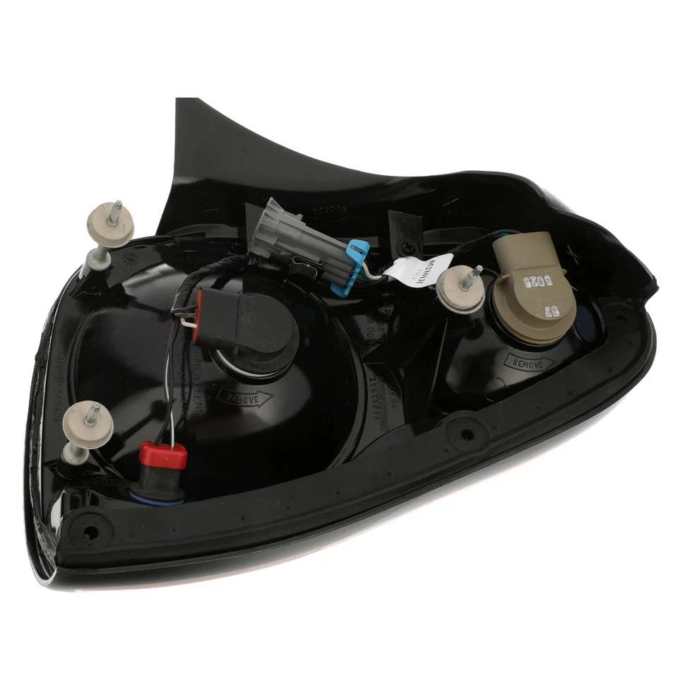 OEM NEW GM 00-05 Monte Carlo Tail Light Lamp Assembly Rear Driver Side 10326670 - Image 3 of 4