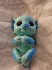 Fingerlings Glitter Dragon Noa Green w Blue Interactive Toy Wow Wee