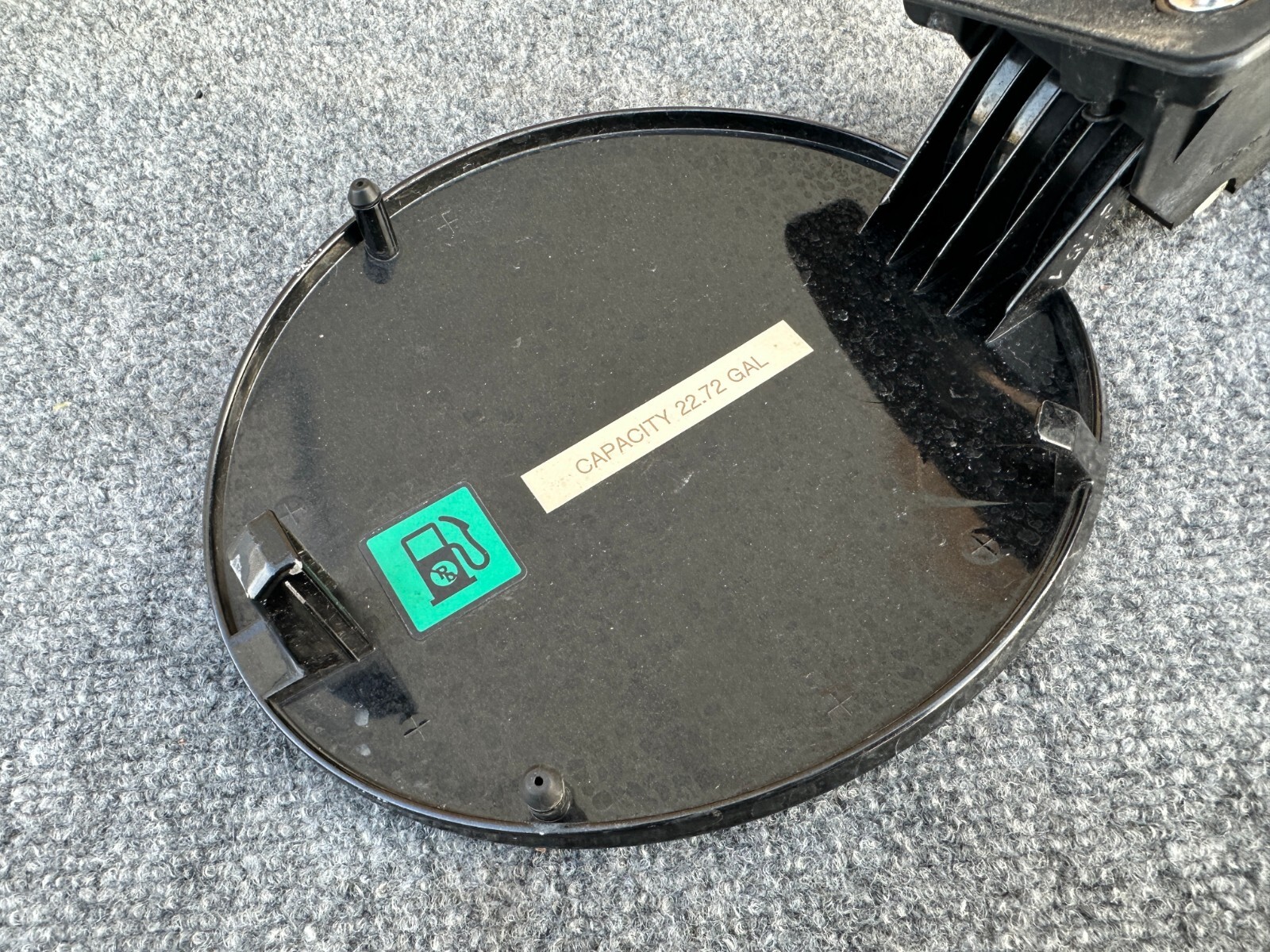GAS DOOR LID ASSEMBLY 08-19 MASERATI GRANTURISMO S M145
