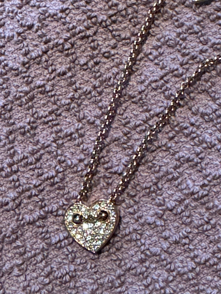 Paquete Pulsera Fósil: Corazón Cristal Dije Tono Oro Rosa Cadena + Doble Hilo Foto 4 de 4