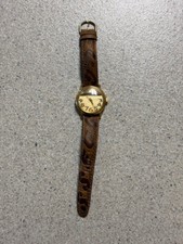 Reloj Guess Vintage Unisex 36mm Tono Dorado Esfera 3D Correa Cuero Original.