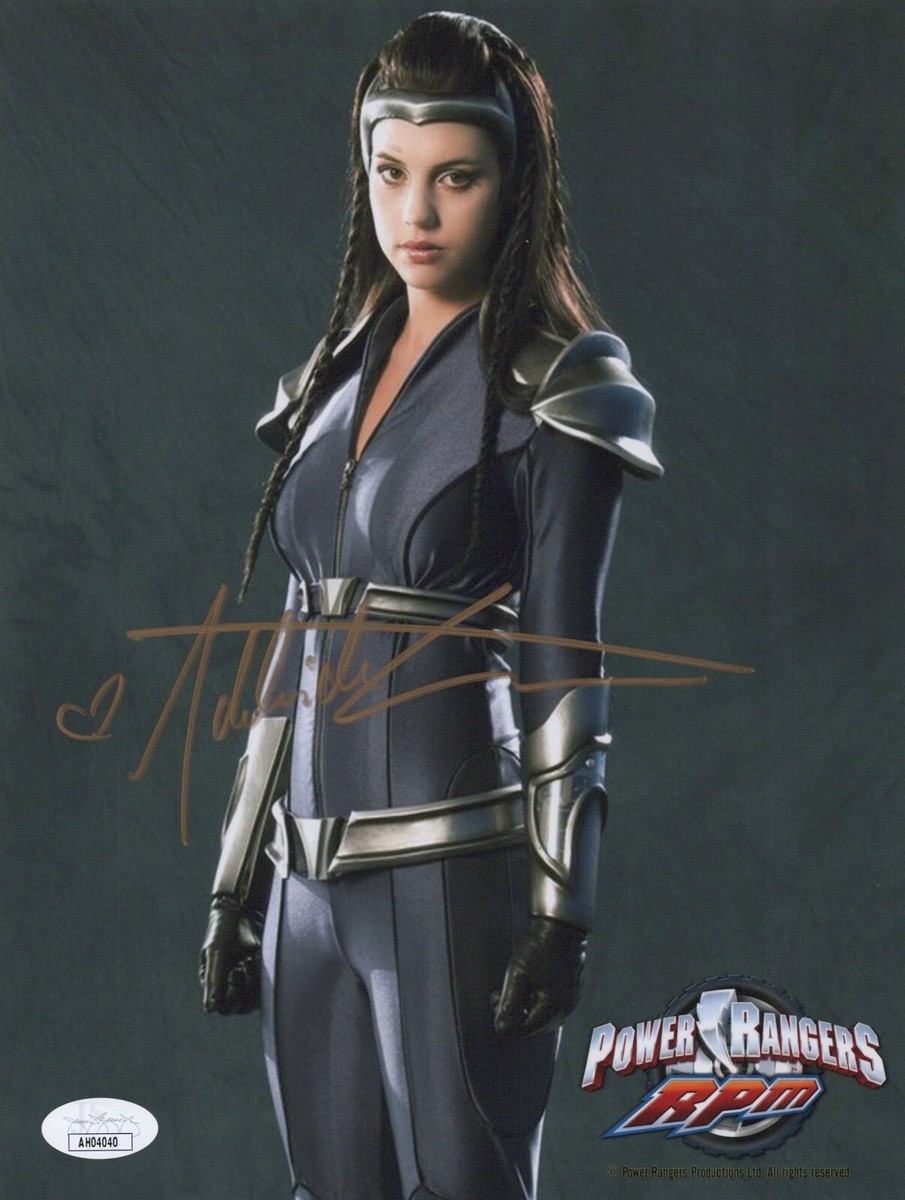 セール中…アデレード・ケイン直筆サイン入り超特大写真…Adelaide Kane Adelaide Kane Sexy Autographed Signed 8x10 Photo reprint | eBay