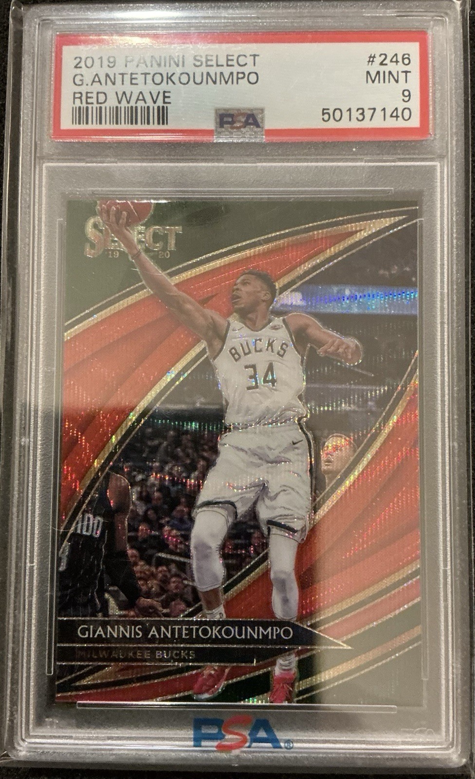 2019 Select #248 Giannis Antentokounmpo Courtside Red Wave Prizm PSA 9 Bucks