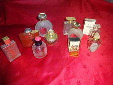 LOT DE FLACONS A PARFUM EN BON ETAT