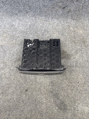 2006-2008-2010-2012 MERCEDES C250 CENTER DASH TRAY STORAGE OEM 27C
