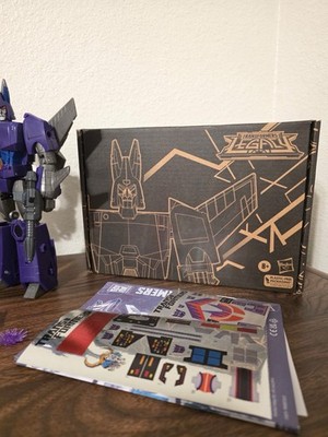 Transformers Generations Selects Galvetron & Cyclonus Action Figures