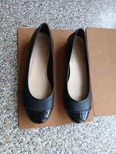 clarks shoes black leather size 4.5 womens