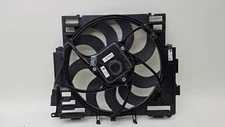 12-16 BMW 528i F10 2.0L Engine Radiator Cooling Fan Shroud Assembly 7618784 OEM
