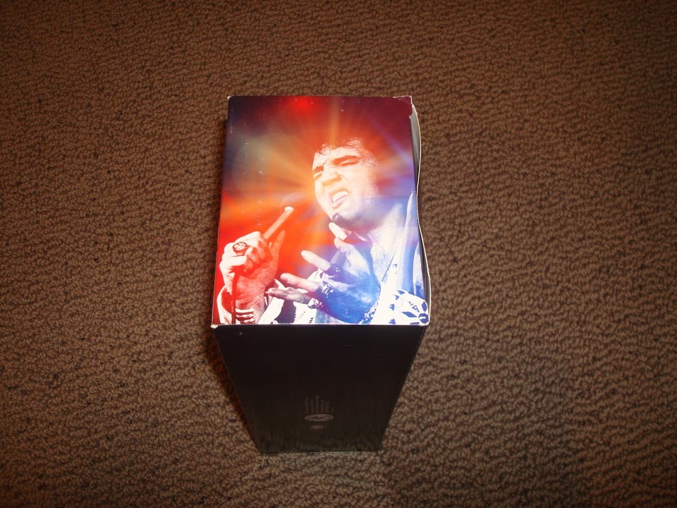 ELVIS PRESLEY Signature Product 2019 On Tour Hot Cocoa Mug Gift Set