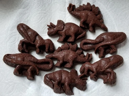 Nordic Ware Dinosaur Cakelet Pan - Thumbnail 3