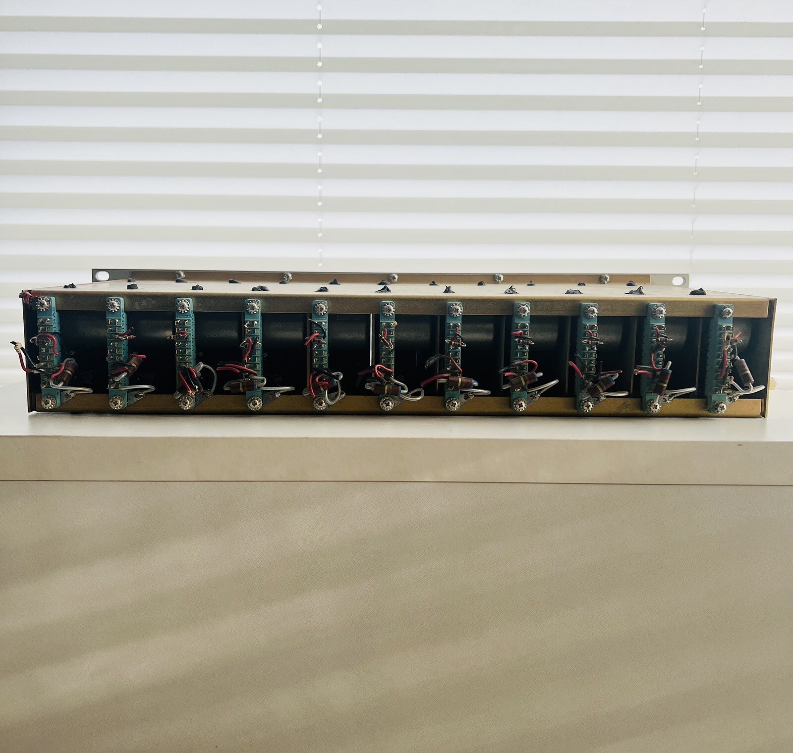 1970s Electrodyne LA1600 Rack, 11 Preamps Quad Eight Langevin Neve 1272