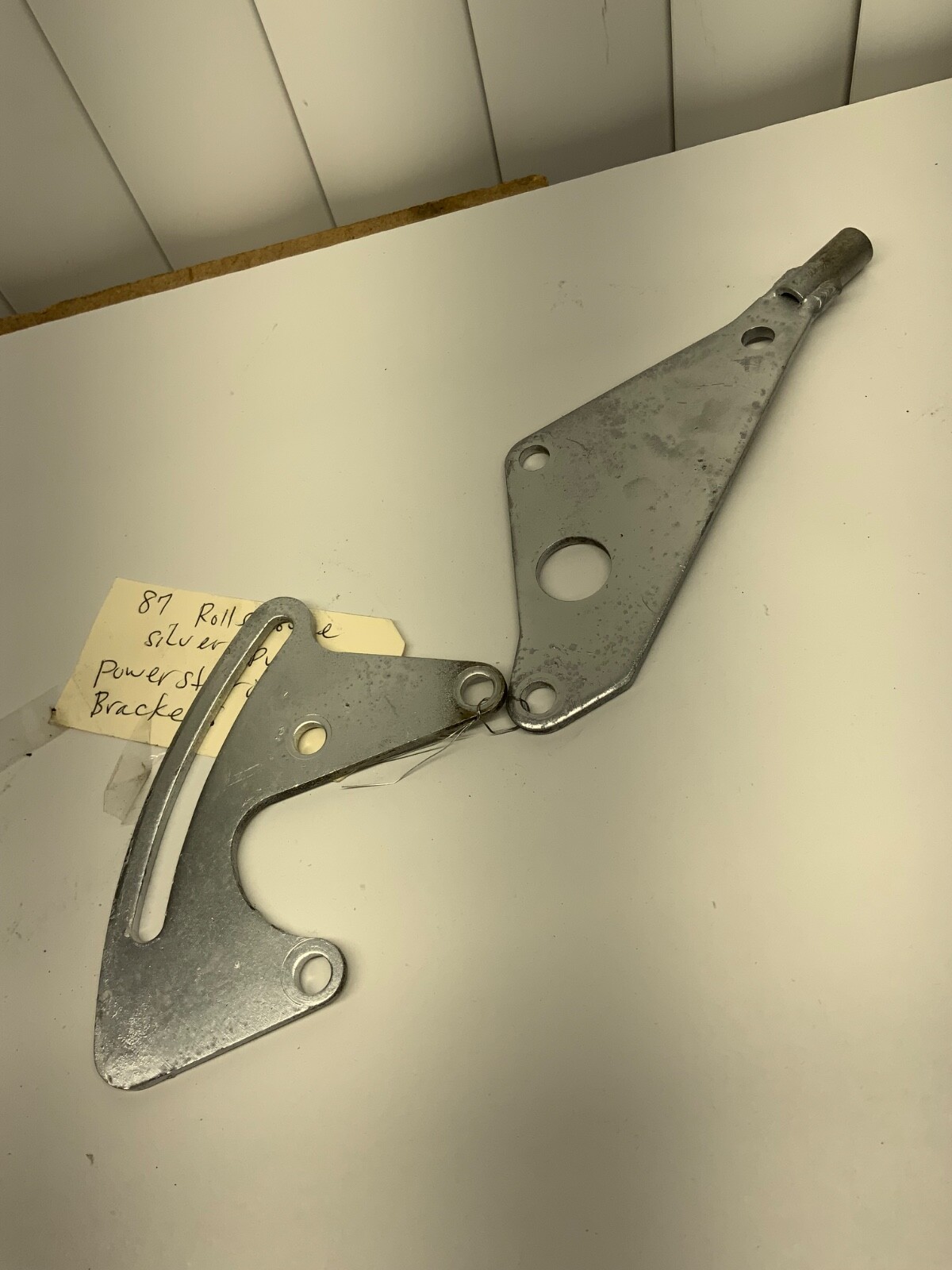 81-89 Rolls Royce Bentley Silver Spirit Spur power steering bracket