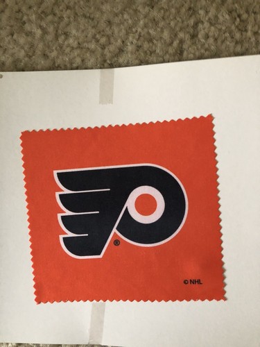 iPad Sleeve Soft Pouch Case With Flyers Logo And Cleaning Cloth - Picture 6 of 7