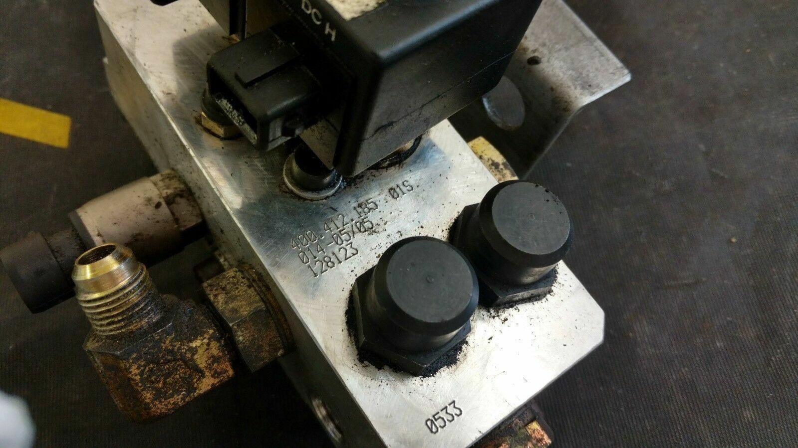 LAMBORGHINI GALLARDO COUPE SUSPENSION CONTROL VALVE UNIT OEM 400412185