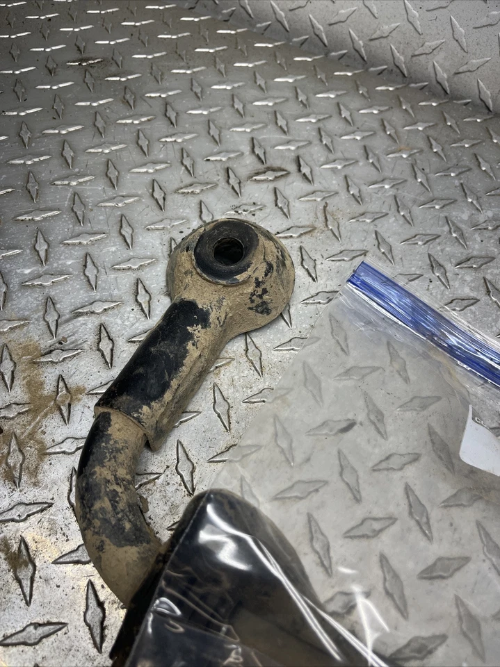 Barra estabilizadora trasera Polaris RZR 800 EFI 09 4x4 Foto 2 de 4