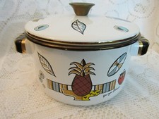 Vintage Georges Briard Gold Trimmed Enamelware 7 Cup Sauce Pan