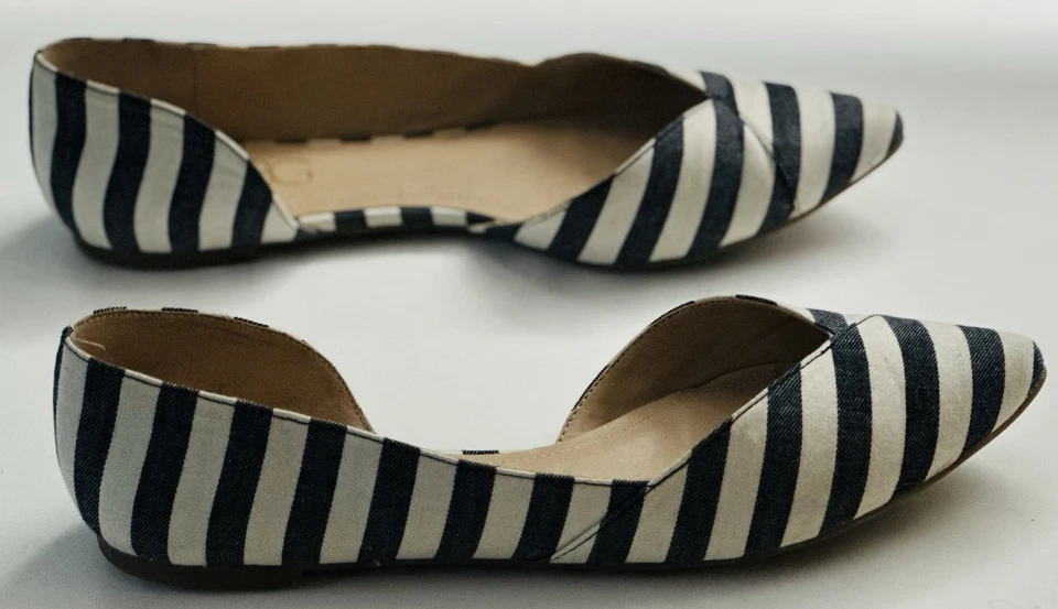 BCBG Parks Pointed Toe Flats Striped S007 Size 10 - Image 3 of 4