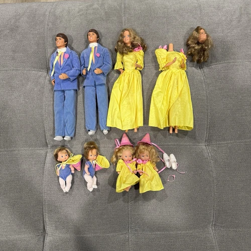 Vintage 1985 Barbie The Heart Family Surprise Party Set See Photos!