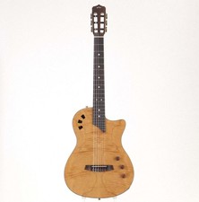 Chitarra elettrica Cordoba Stage in nylon usata