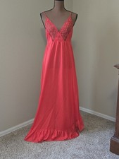 Vintage Full Length Ruffle Nylon Lace Nightgown Negligee M Glamour 60s Hollywood