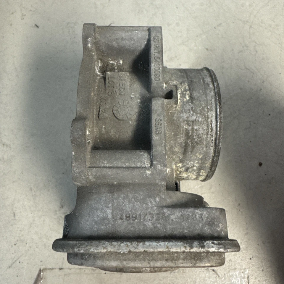 04891735AC Throttle Body For 2013 Dodge Avenger Foto 2 de 4