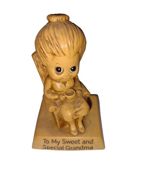 Vintage 1976 R&W BERRIES Co Sweet Special Grandma Figure bicentennial Nick Nack 