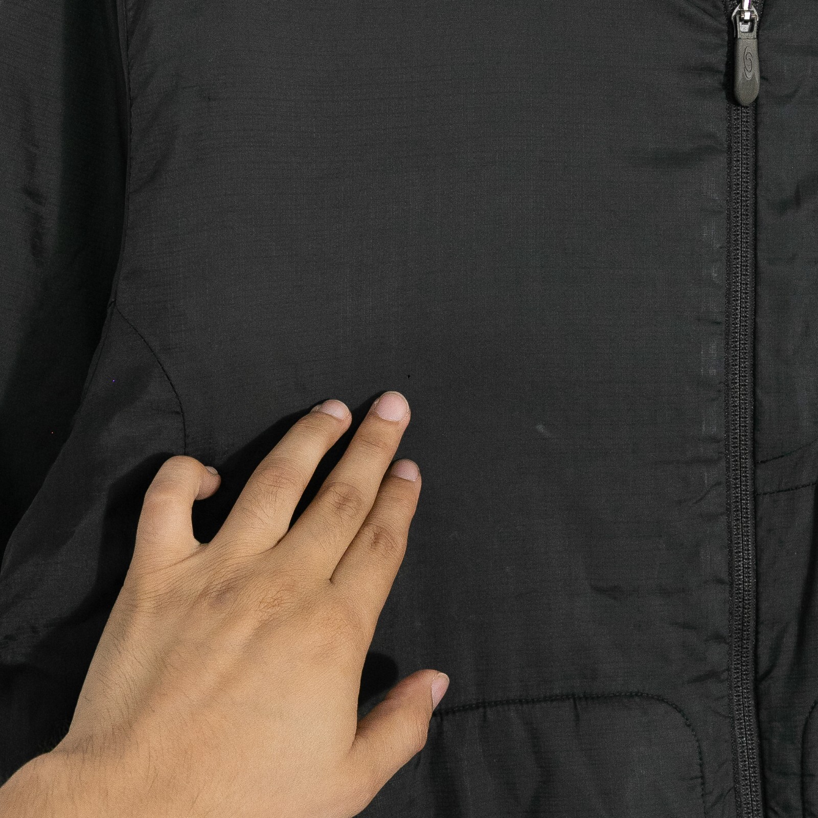 Giacca puffer Salomon vintage uomo XL nera invecchiata leggera outdoor