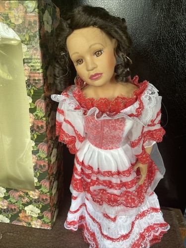 ASHLEY BELLE COLLECTION BISQUE PORCELAIN DOLL WINIFRED ORIGINAL BOX COA W/STAND - Picture 3 of 4