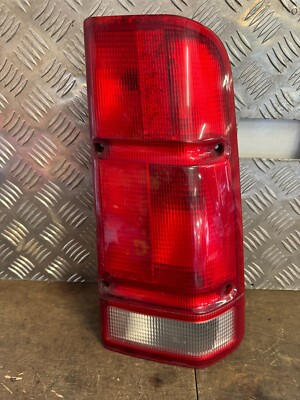 LAND ROVER DISCOVERY 2 TD5 - O/S FAHRER RÜCKLEUCHTE RECHTS CLUSTER - VORFACELIFT