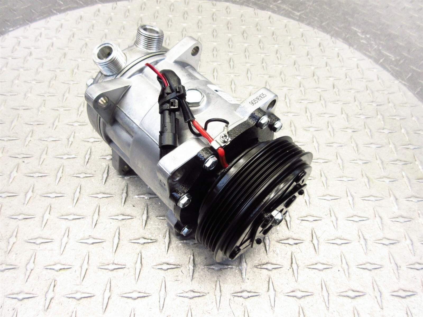 1995 Ferrari 355 F355 348 Motronic 2.7 Ac Compressor Motor 157355 ORIGINAL