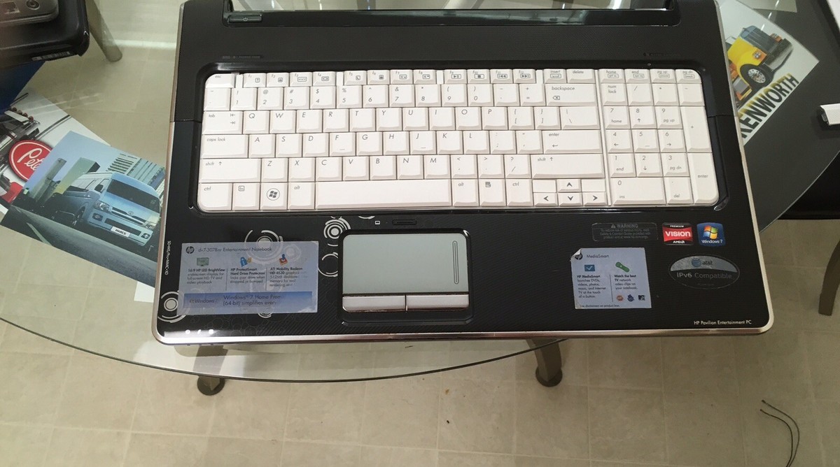 HP Pavilion DV7-3000 Black with White Keyboard Intel Processor