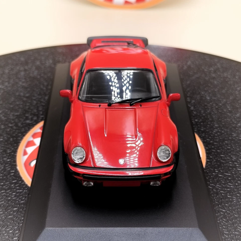 MINICHAMPS 1/43 Porsche 911 Turbo 1977 red 430069000 - Image 3 of 4