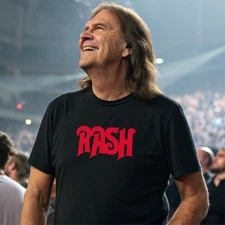 RASH Rush Geddy Lee Black T-Shirt - Soft modern fit Retro Rock tee Size S-2XL