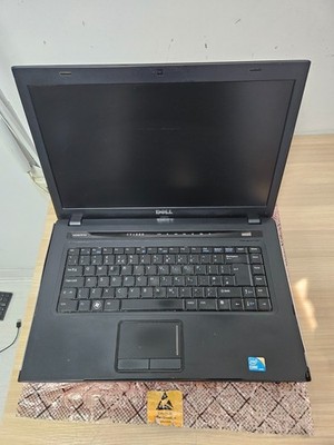Dell Vostro 3500 - i3 - ohne Ram - ohne Speicher - ohne Strom