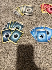 Cartas coleccionables Pokémon JCC Energy’s solo incluye algo de energía de hadas.