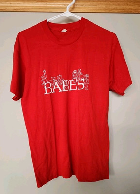 Vintage Babes Graphic Print Single Stitch Sz L Red Screen Stars
