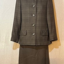 VTG Union Made checkered dark olive skirt suit sz 6. Bg530