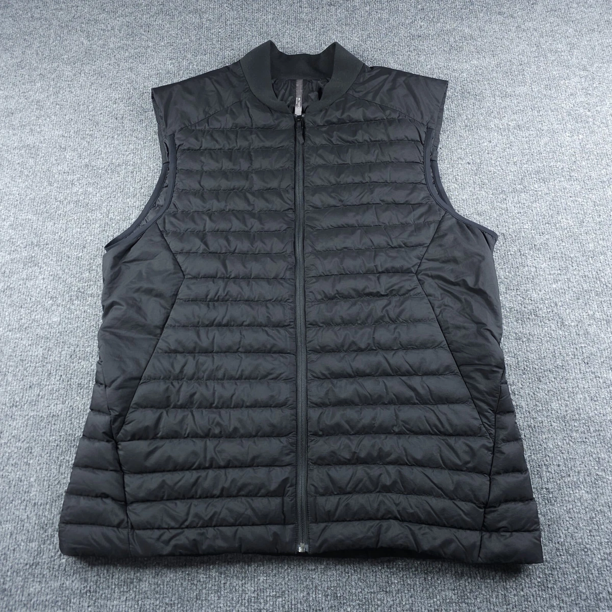 Arcteryx Vest Mens Large Veilance Conduit LT Puffer Full Zip Black