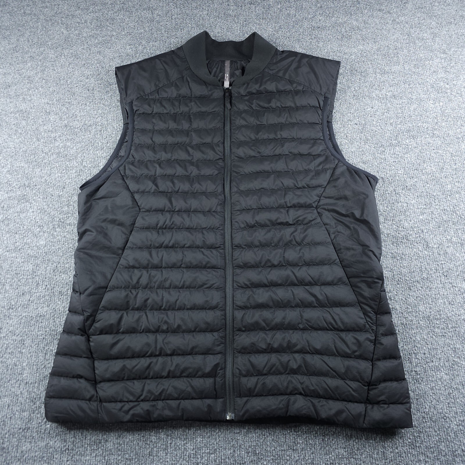 conduit lt vest