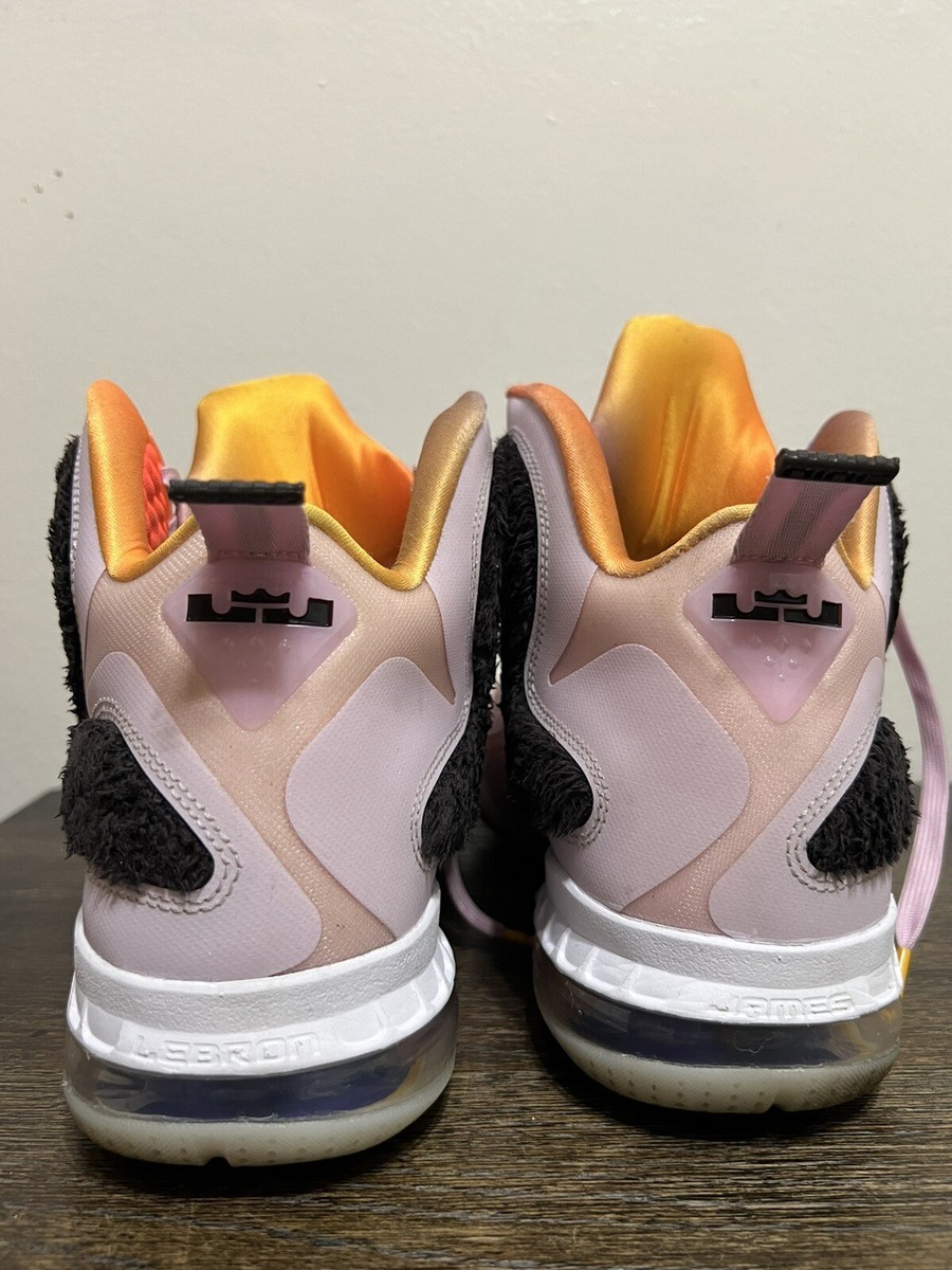 Nike Lebron 9 King of LA Mid Shoes Regal Pink Black DJ3908 Nike Lebron 9 King of LA Mid Shoes Regal Pink Black DJ3908