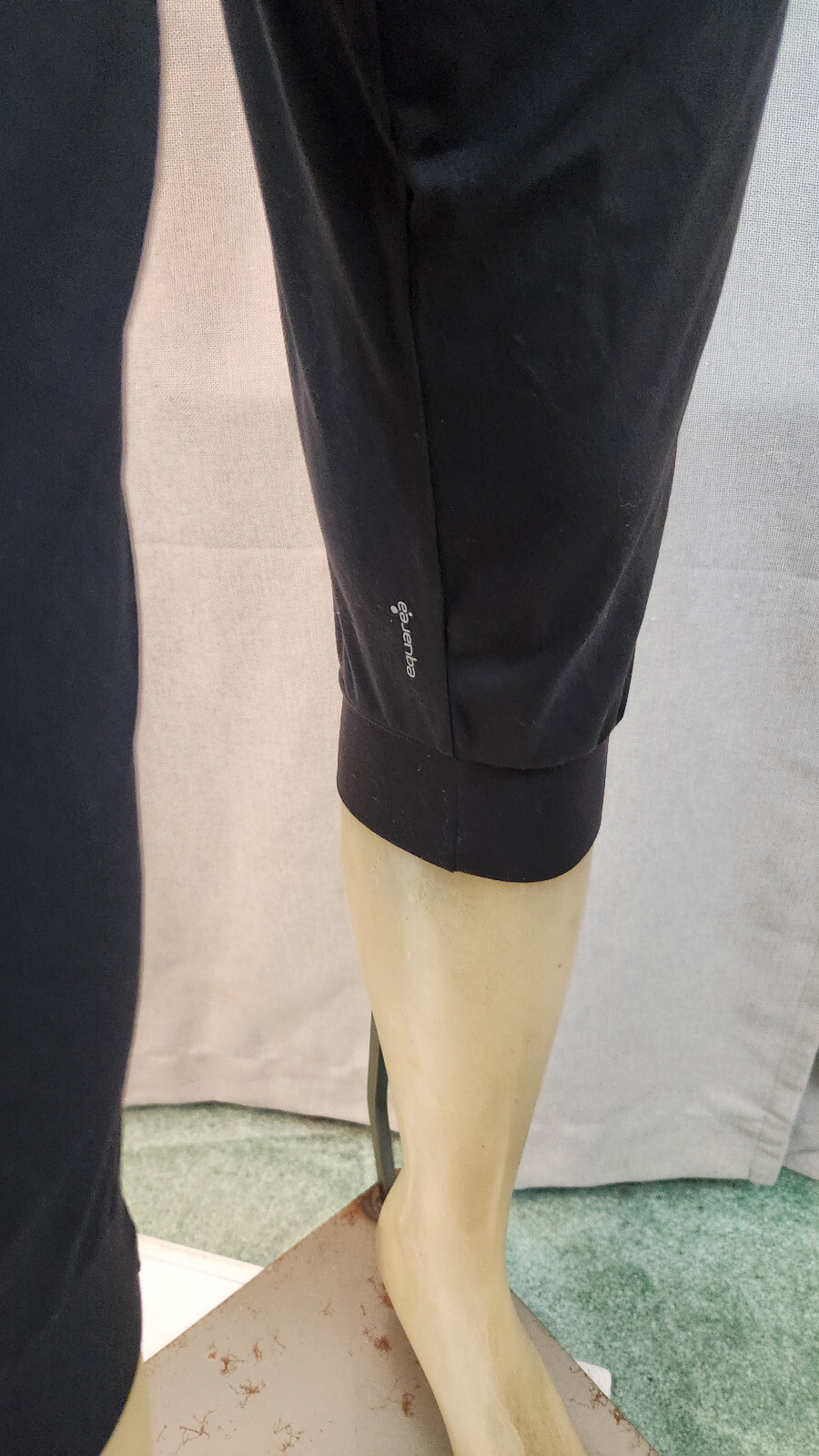 Domyos Oxylane SMALL Solid Black Performance Capr… - image 6