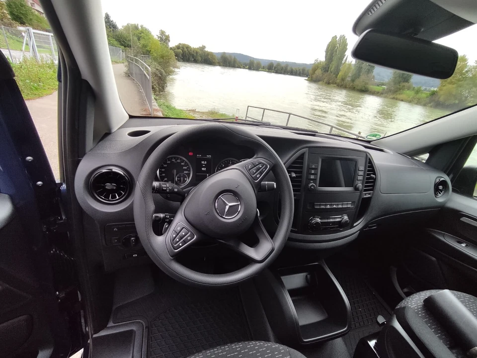 Mercedes Vito Tourer Lang - Bild 3 von 4