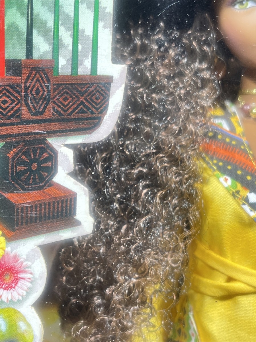 Barbie Festivals of the World Kwanzaa Doll Pink Label #J0945 Barbie Festivals of the World Kwanzaa Doll Pink Label #J0945