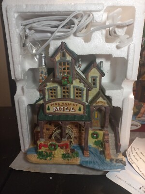Lemax Vail Village Pine Vally Mill 2007 Light Up New In Box  Christmas Village
