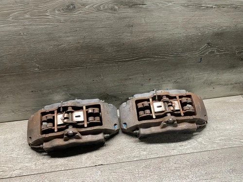 OEM TOUAREG PORSCHE CAYENNE AUDI Q7 04-10 PAIR FRONT BRAKE CALIPERS BREMBO 18Z