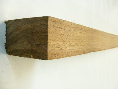 Nussbaum Hartholz Schnittholz Ableger gesägt 84 cm x 5,5 cm x 3,5 cm ofengetrocknet WA21