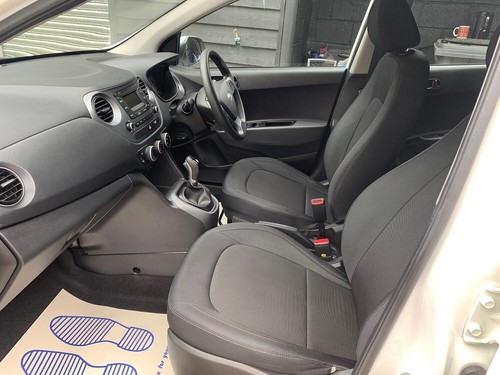 HYUNDAI I10 1.2 SE Hatchback 5dr Petrol Auto Euro 6 (87 ps.) 2017 - Picture 19 of 24