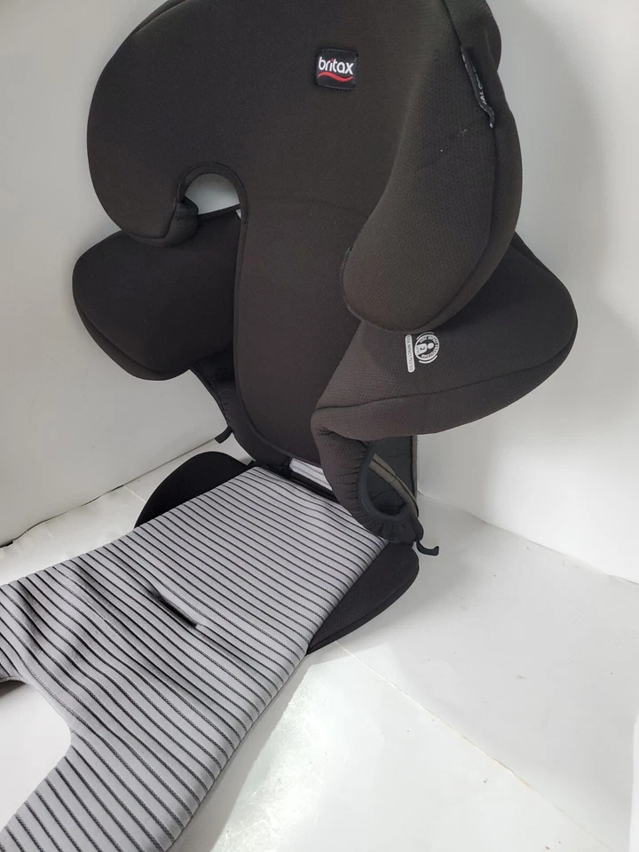 Britax Midpoint Dual Comfort Booster Car Seat Fabric Cover Replacement Padding.  - Image 3 of 4